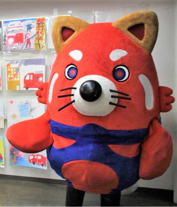 意外とデカイ！タスケルと記念撮影！