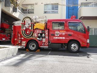 小型タンク車（ST183）