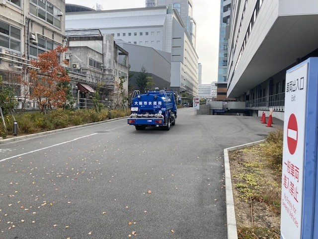  病院に到着
