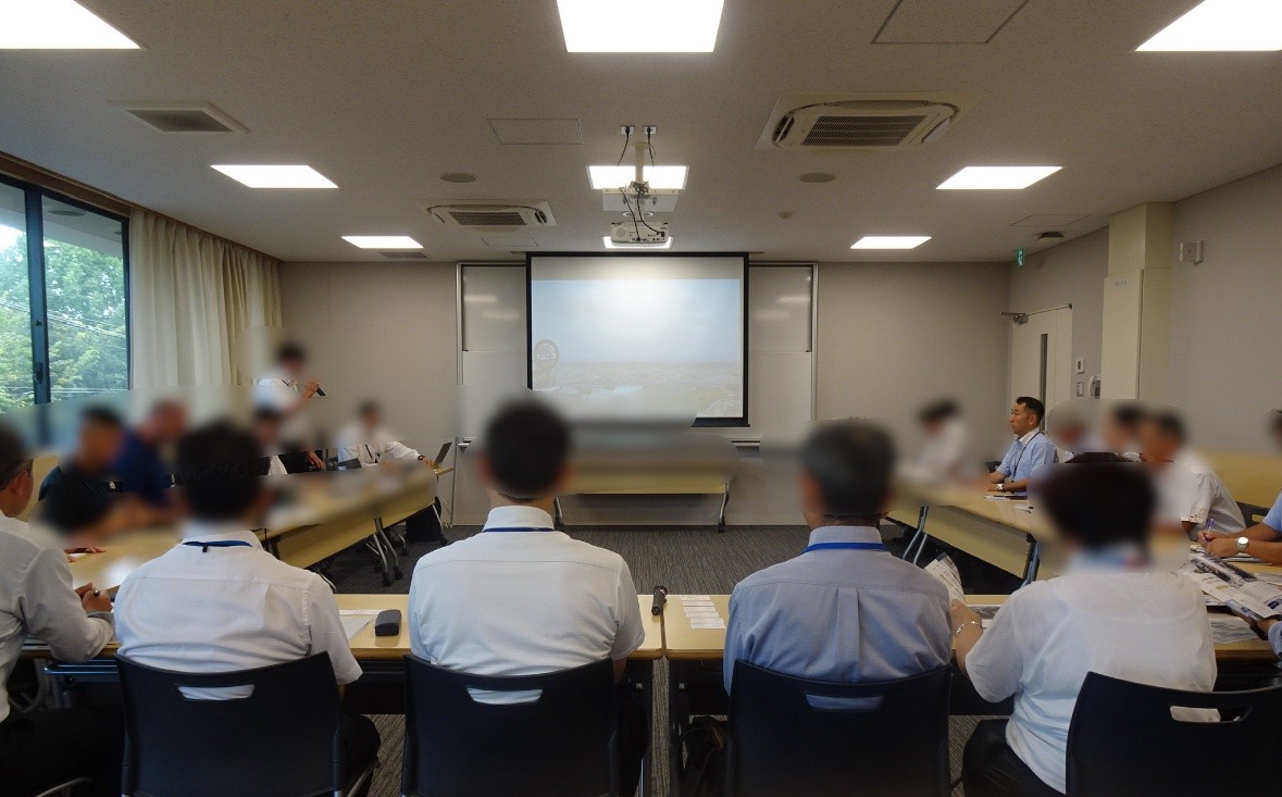 視察の様子