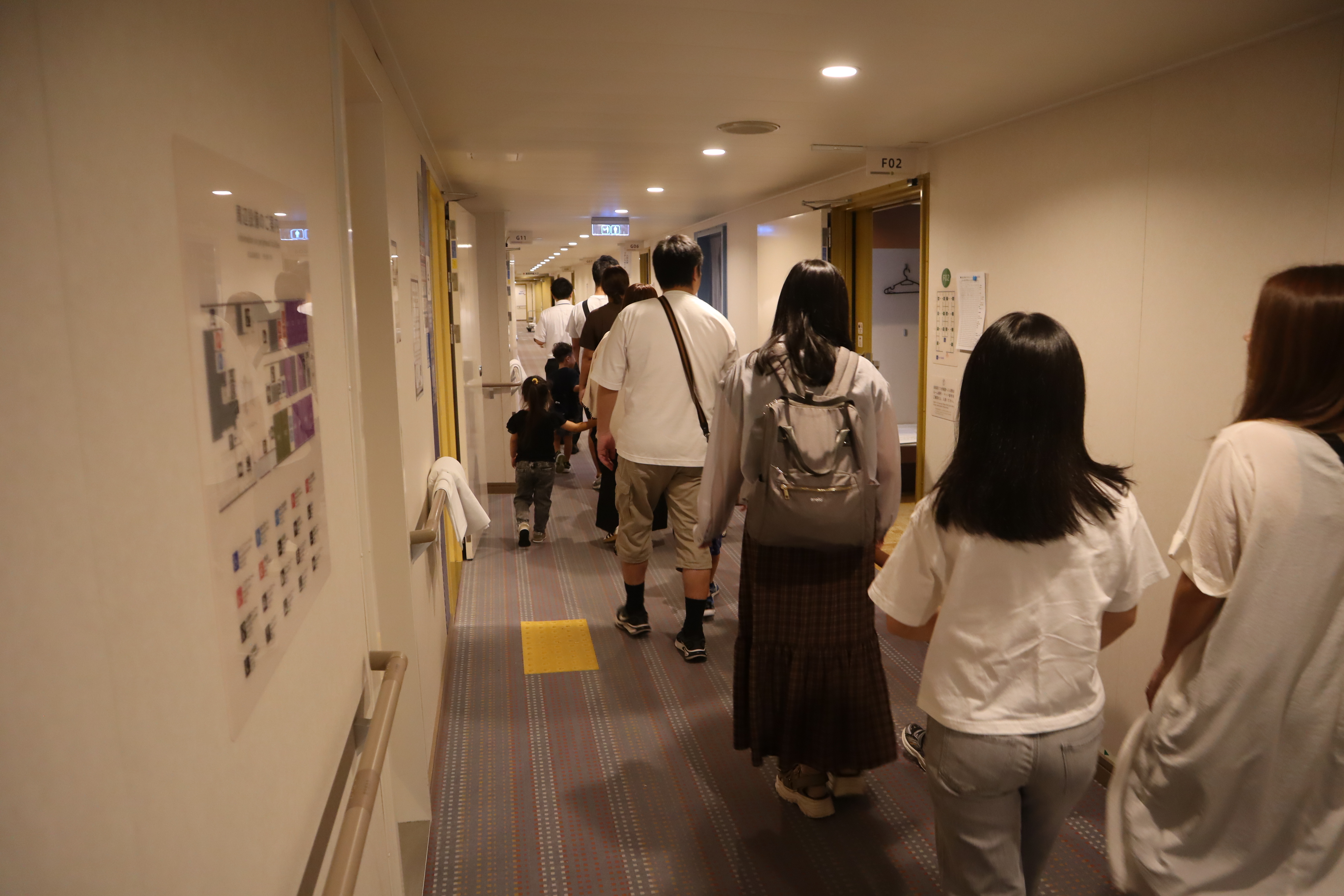 船内見学会の様子3