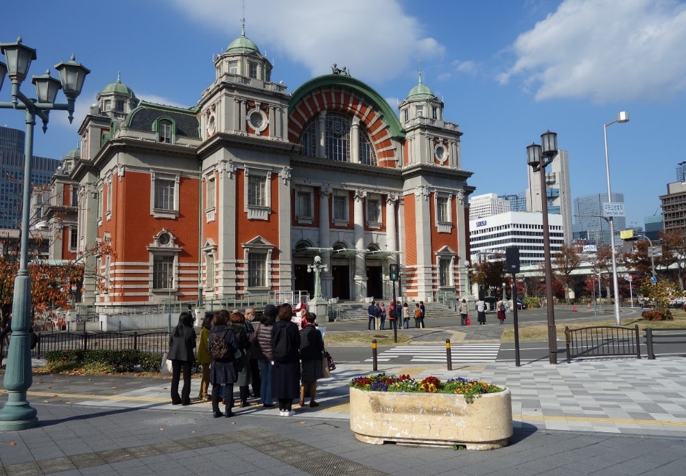 まち歩きの様子1