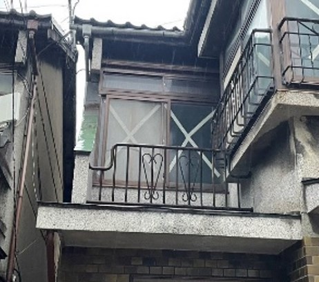 修景前のバルコニー部分