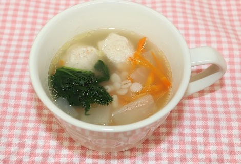 肉だんごと麦のスープ