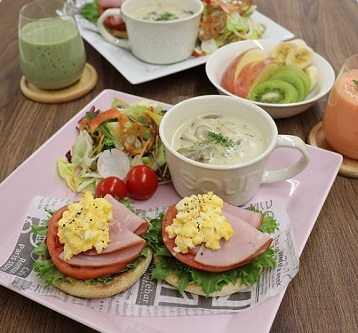野菜スムージー、豆乳スープ