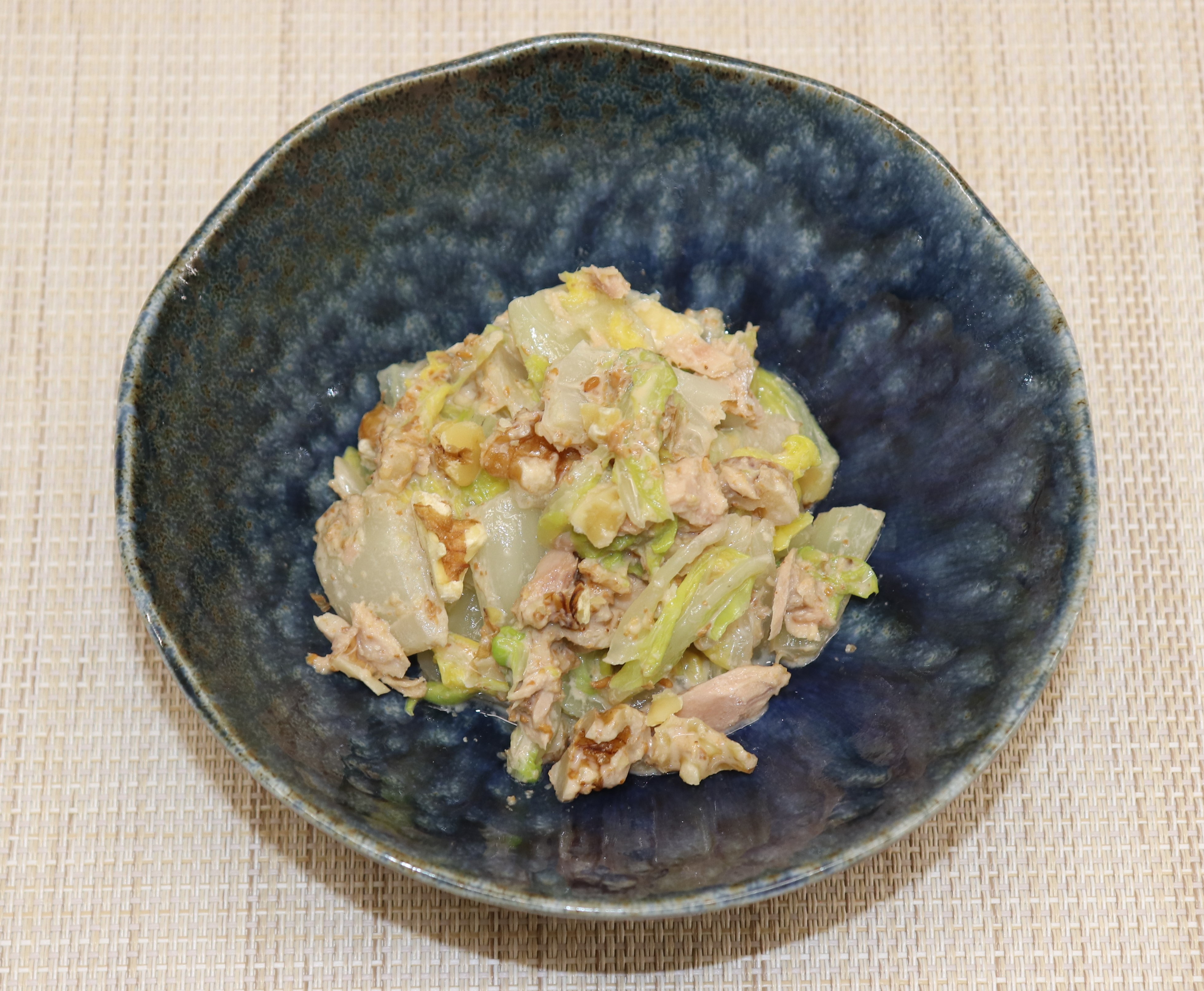 はくさいとくるみの和え物