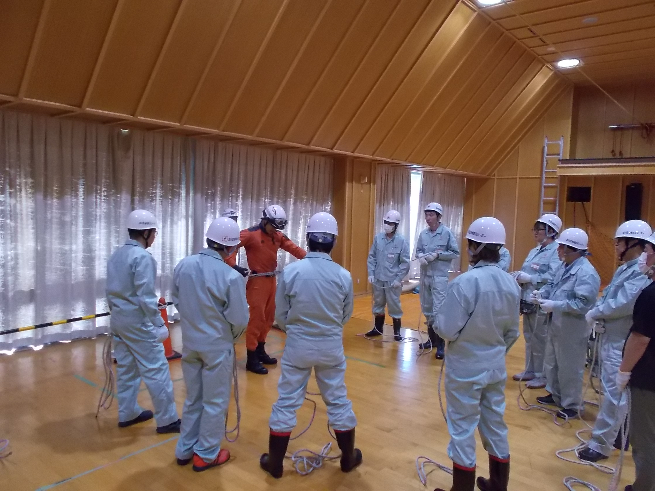 ロープ結索のようす