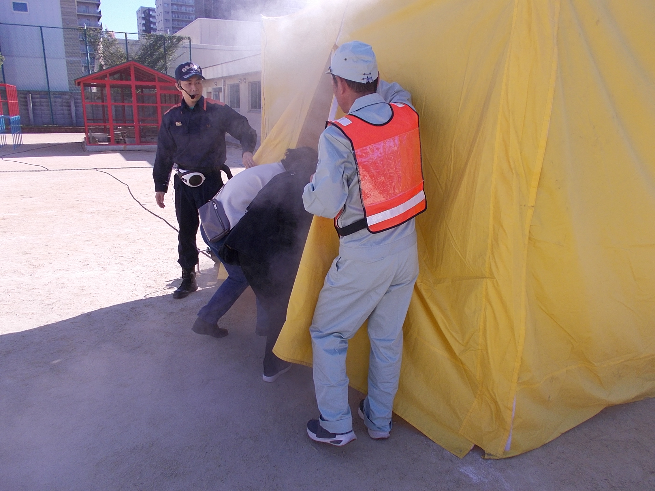 煙中訓練のようす