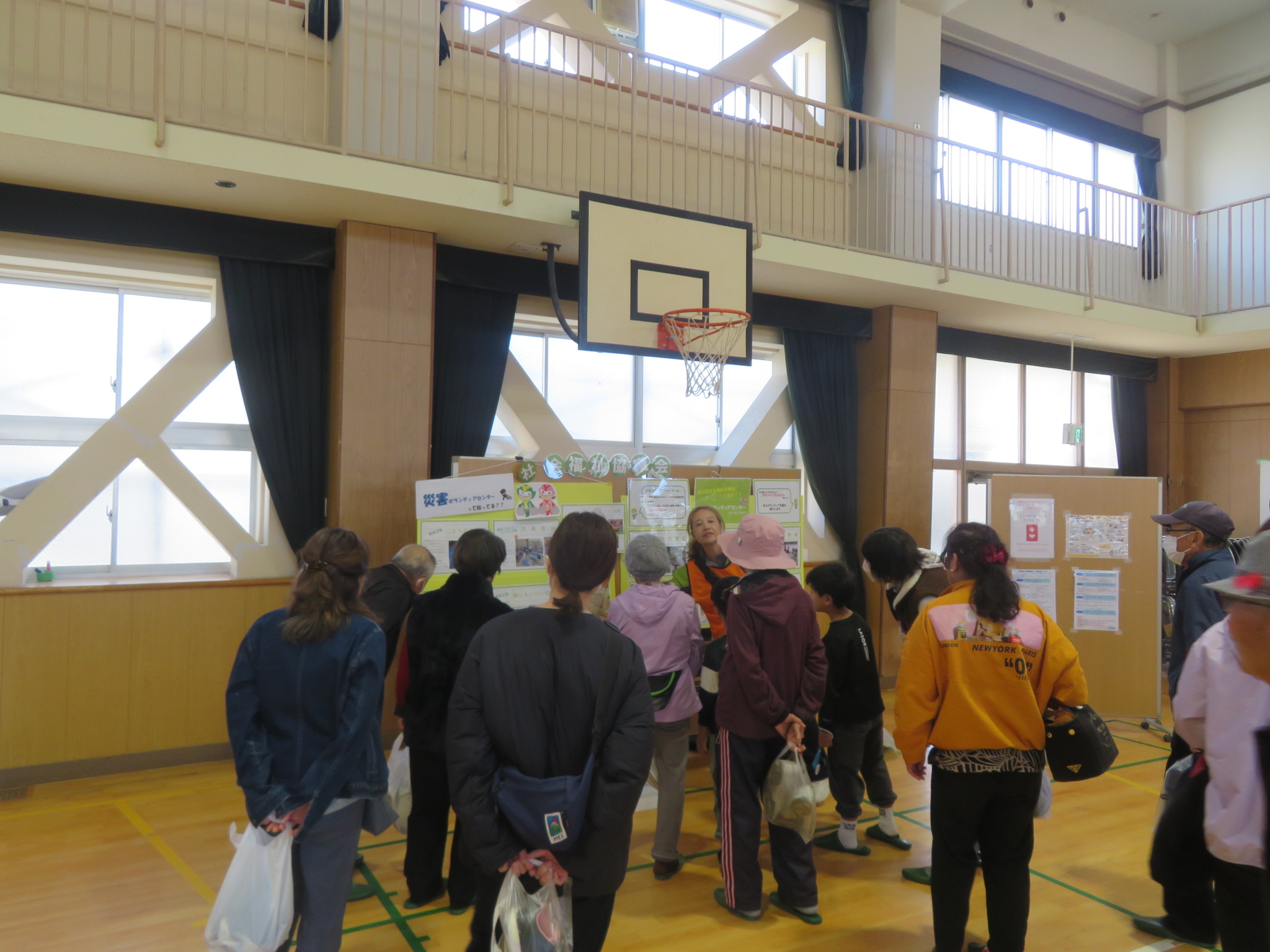 災害ボタンティア展示のようす