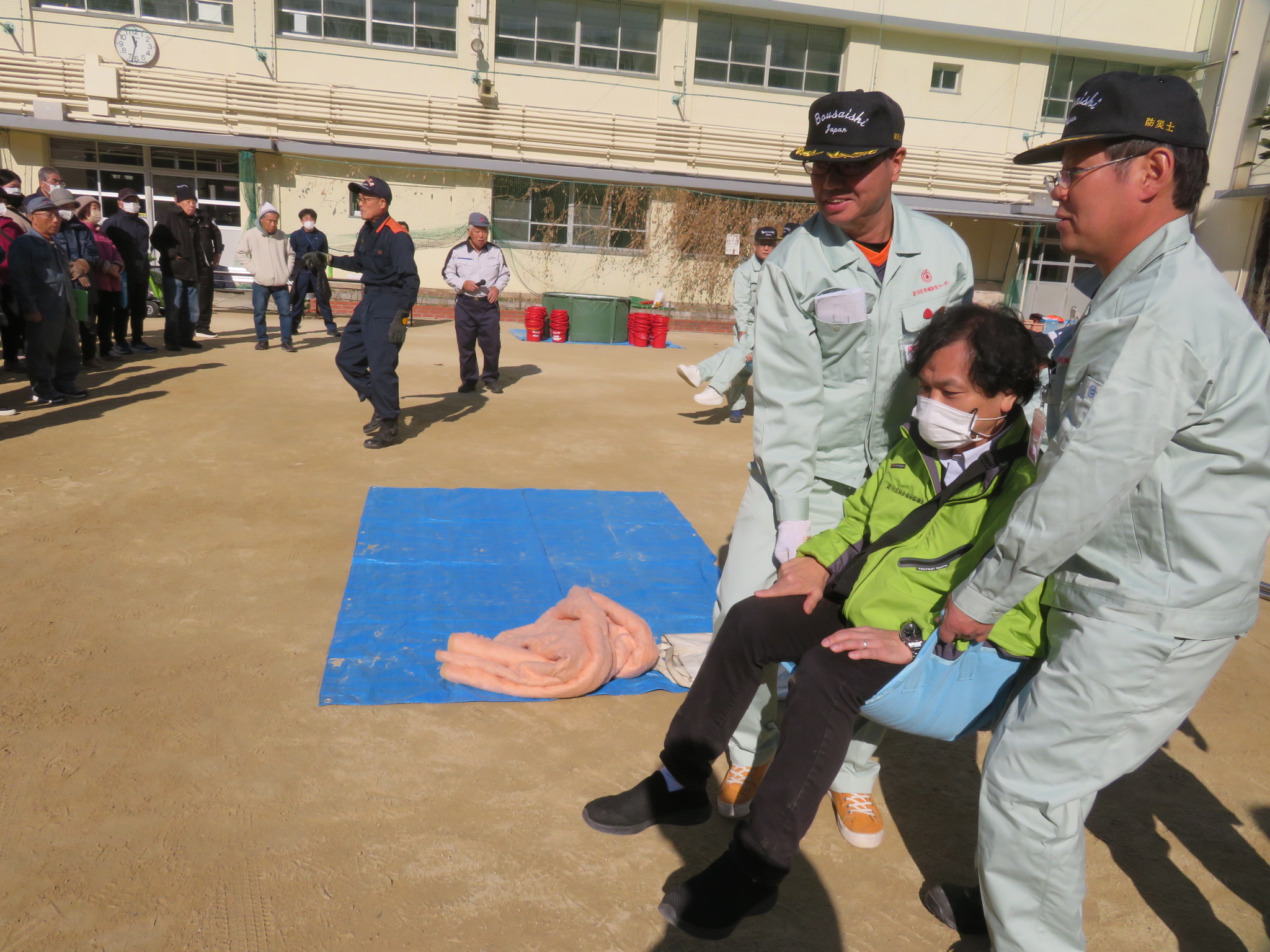 搬送実演のようす