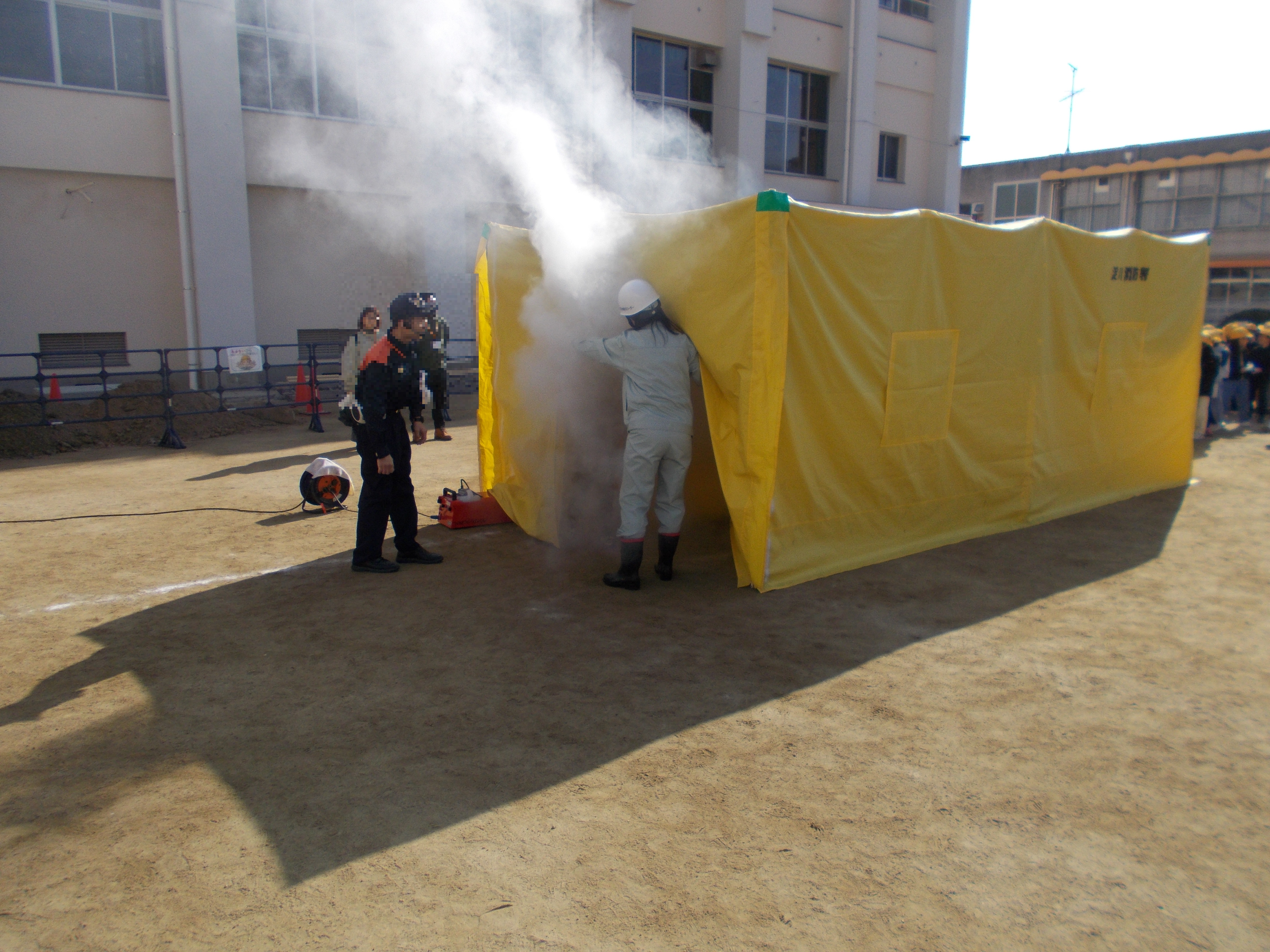 煙テントの様子