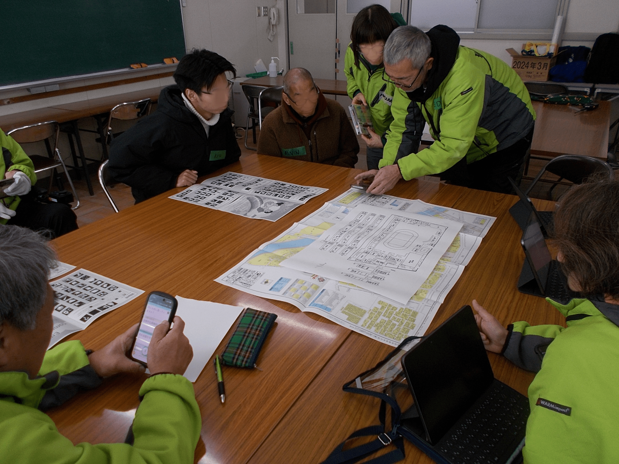 外国人避難者受付訓練の様子